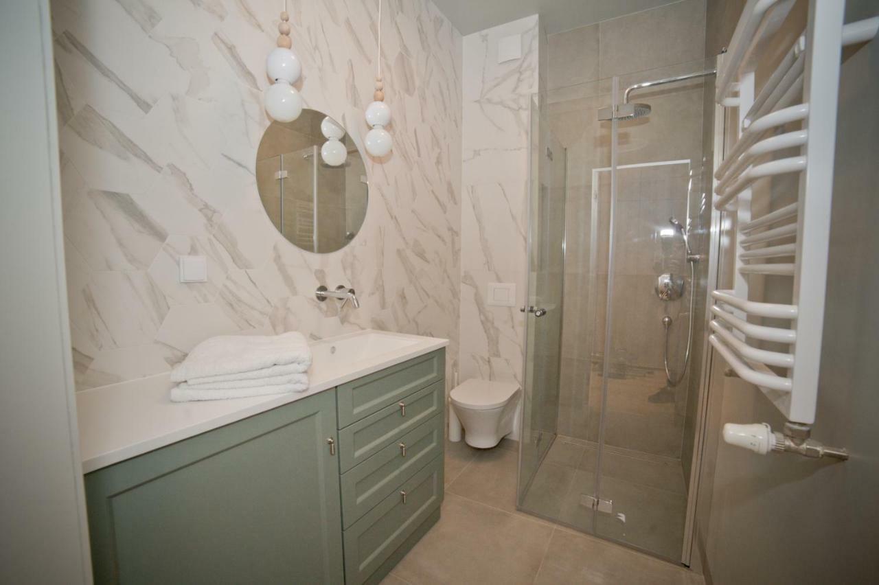 Lucy Apartment Neptun Park - Hav Aparts グダニスク エクステリア 写真